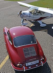 Die „Elster B“ steht in einem engen historischen Bezug zum Porsche 356: In diesem Flugzeug-Typ wurde in den späten 1950er Jahren der Porsche-Flugmotor-Typ 678 erprobt. 